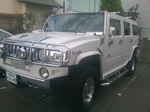 （番外）応援ポイントに向かう途中で見かけた名車ハマー（Hummer)